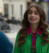 Emily_in_Paris_S02E01_WEBRip_x264-ION10_0438.jpg