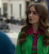 Emily_in_Paris_S02E01_WEBRip_x264-ION10_0453.jpg