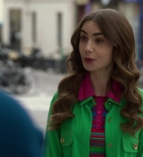 Emily_in_Paris_S02E01_WEBRip_x264-ION10_0456.jpg