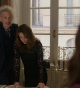 Emily_in_Paris_S02E01_WEBRip_x264-ION10_0505.jpg