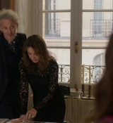 Emily_in_Paris_S02E01_WEBRip_x264-ION10_0510.jpg
