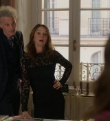 Emily_in_Paris_S02E01_WEBRip_x264-ION10_0541.jpg