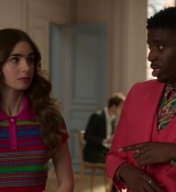 Emily_in_Paris_S02E01_WEBRip_x264-ION10_0556.jpg