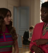 Emily_in_Paris_S02E01_WEBRip_x264-ION10_0557.jpg