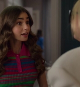 Emily_in_Paris_S02E01_WEBRip_x264-ION10_0591.jpg