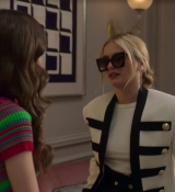 Emily_in_Paris_S02E01_WEBRip_x264-ION10_0612.jpg