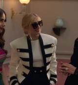 Emily_in_Paris_S02E01_WEBRip_x264-ION10_0629.jpg