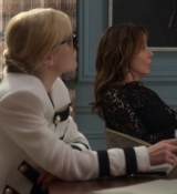 Emily_in_Paris_S02E01_WEBRip_x264-ION10_0716.jpg