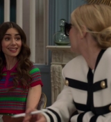 Emily_in_Paris_S02E01_WEBRip_x264-ION10_0732.jpg