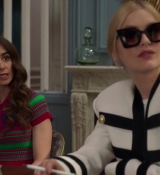 Emily_in_Paris_S02E01_WEBRip_x264-ION10_0744.jpg