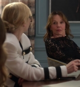 Emily_in_Paris_S02E01_WEBRip_x264-ION10_0745.jpg