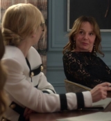Emily_in_Paris_S02E01_WEBRip_x264-ION10_0749.jpg