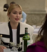 Emily_in_Paris_S02E01_WEBRip_x264-ION10_0862.jpg