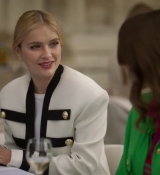 Emily_in_Paris_S02E01_WEBRip_x264-ION10_0880.jpg