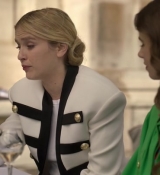 Emily_in_Paris_S02E01_WEBRip_x264-ION10_0894.jpg