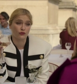 Emily_in_Paris_S02E01_WEBRip_x264-ION10_0899.jpg