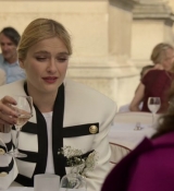 Emily_in_Paris_S02E01_WEBRip_x264-ION10_0908.jpg