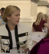 Emily_in_Paris_S02E01_WEBRip_x264-ION10_0944.jpg