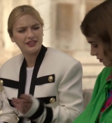 Emily_in_Paris_S02E01_WEBRip_x264-ION10_0952.jpg