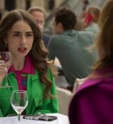 Emily_in_Paris_S02E01_WEBRip_x264-ION10_0970.jpg