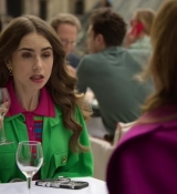 Emily_in_Paris_S02E01_WEBRip_x264-ION10_0971.jpg