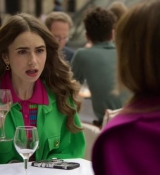 Emily_in_Paris_S02E01_WEBRip_x264-ION10_0973.jpg
