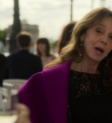 Emily_in_Paris_S02E01_WEBRip_x264-ION10_0986.jpg