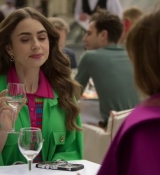 Emily_in_Paris_S02E01_WEBRip_x264-ION10_0990.jpg