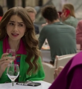 Emily_in_Paris_S02E01_WEBRip_x264-ION10_1001.jpg