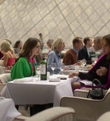Emily_in_Paris_S02E01_WEBRip_x264-ION10_1020.jpg