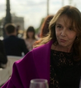 Emily_in_Paris_S02E01_WEBRip_x264-ION10_1038.jpg