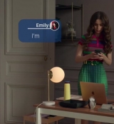 Emily_in_Paris_S02E01_WEBRip_x264-ION10_1071.jpg