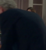 Emily_in_Paris_S02E01_WEBRip_x264-ION10_1081.jpg