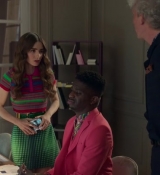 Emily_in_Paris_S02E01_WEBRip_x264-ION10_1094.jpg
