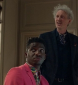 Emily_in_Paris_S02E01_WEBRip_x264-ION10_1097.jpg
