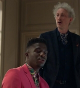 Emily_in_Paris_S02E01_WEBRip_x264-ION10_1103.jpg