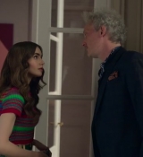 Emily_in_Paris_S02E01_WEBRip_x264-ION10_1122.jpg