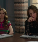 Emily_in_Paris_S02E01_WEBRip_x264-ION10_1167.jpg