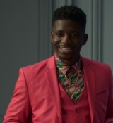 Emily_in_Paris_S02E01_WEBRip_x264-ION10_1176.jpg