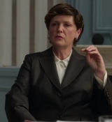 Emily_in_Paris_S02E01_WEBRip_x264-ION10_1245.jpg