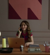 Emily_in_Paris_S02E01_WEBRip_x264-ION10_1282.jpg