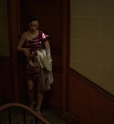 Emily_in_Paris_S02E01_WEBRip_x264-ION10_1492.jpg