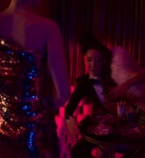 Emily_in_Paris_S02E01_WEBRip_x264-ION10_1614.jpg