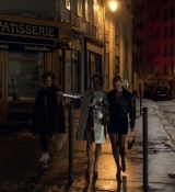 Emily_in_Paris_S02E01_WEBRip_x264-ION10_1924.jpg