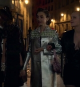 Emily_in_Paris_S02E01_WEBRip_x264-ION10_1954.jpg