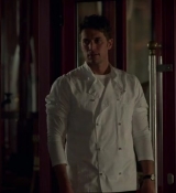 Emily_in_Paris_S02E01_WEBRip_x264-ION10_2012.jpg
