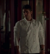 Emily_in_Paris_S02E01_WEBRip_x264-ION10_2013.jpg