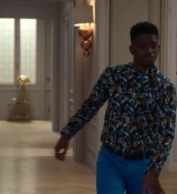 Emily_in_Paris_S02E01_WEBRip_x264-ION10_2030.jpg