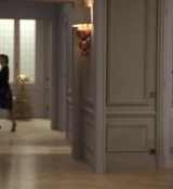 Emily_in_Paris_S02E01_WEBRip_x264-ION10_2069.jpg