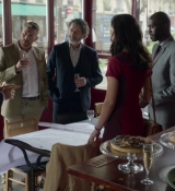Emily_in_Paris_S02E01_WEBRip_x264-ION10_2156.jpg